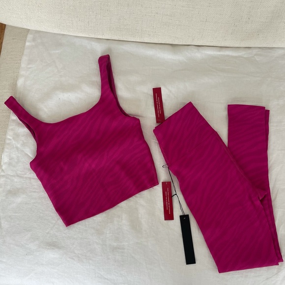 NWT Carbon38 Ribbed Cropped Tank - Picture 4 of 6